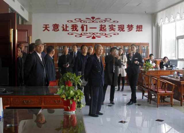 兗州區(qū)人大、政協(xié)領(lǐng)導(dǎo)蒞臨天意機(jī)械參觀考察